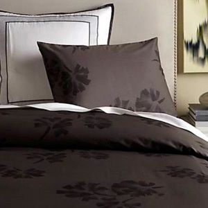 Vera Wang Duvet cover Pom poms black